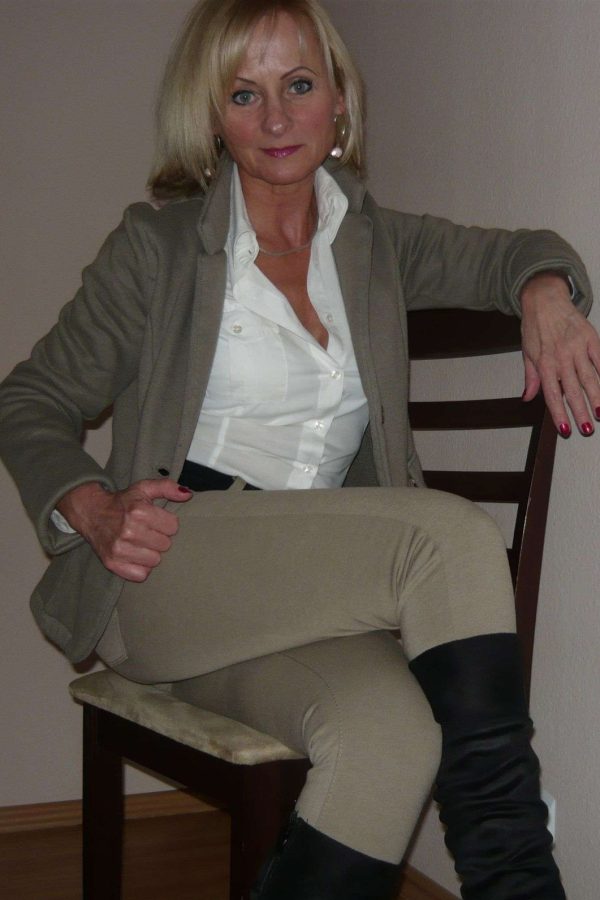 Rencontre coquine Orléans : sage le jour, chaude la nuit rencontre-Cougar-Orléans