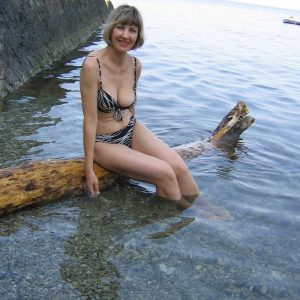 Elise - rencontre-Cougar-Besançon