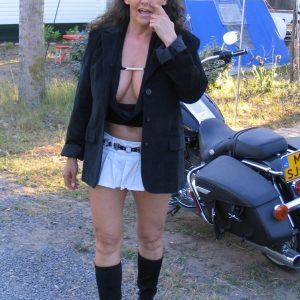 Anniv ce soir : baignade nue pour virer l’ex de ma tête Blandine - rencontre-Cougar-Clermont-Ferrand