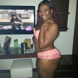 Emeline - rencontre-Milf-Clermont-Ferrand