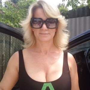Laurence - rencontre-Cougar-Fréjus