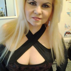 Si ta queue peut répondre à cette urgence qui me ronge Églantine - rencontre-Cougar-Massy