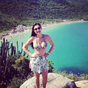 Si tu peux sortir maintenant Hanane - rencontre-Cougar-Saint-Étienne