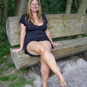 Léa - rencontre-MILF-Narbonne